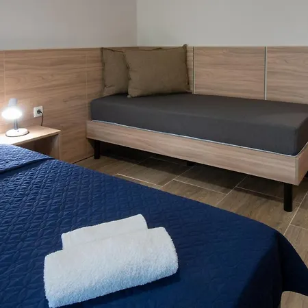 Hotel Ariana 3*