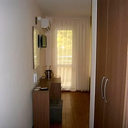 Ariana Hotel